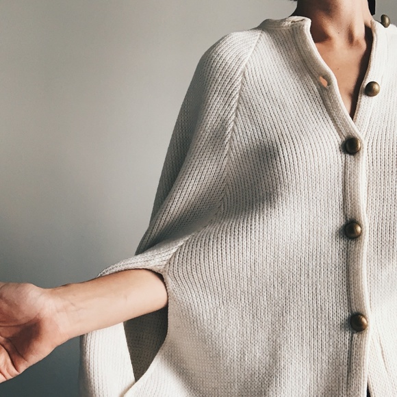 VINTAGE Knit Poncho Brass Hardware, Small - Picture 2 of 11